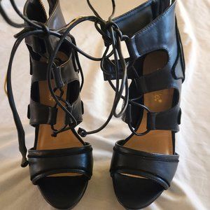 Shoe Dazzle Black Tied Straps open toe 6 inch 7.5 size